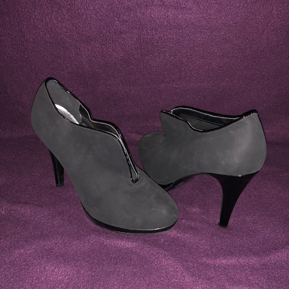 Black suede heels